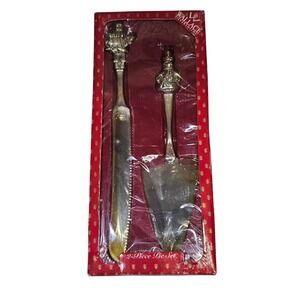 Wallace Silversmiths 2 Piece Silverplated Christmas Pie Server Set Santa Snowman